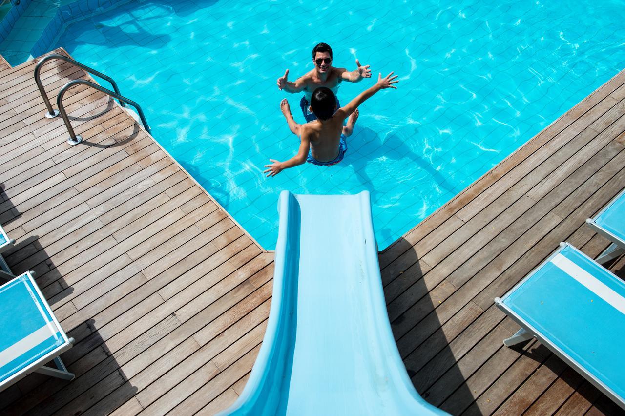 Hotel Antibes Riccione Esterno foto